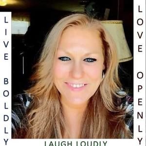 Meet your Posher, Lori